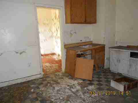 8061 E Grixdale (9)_m.jpg